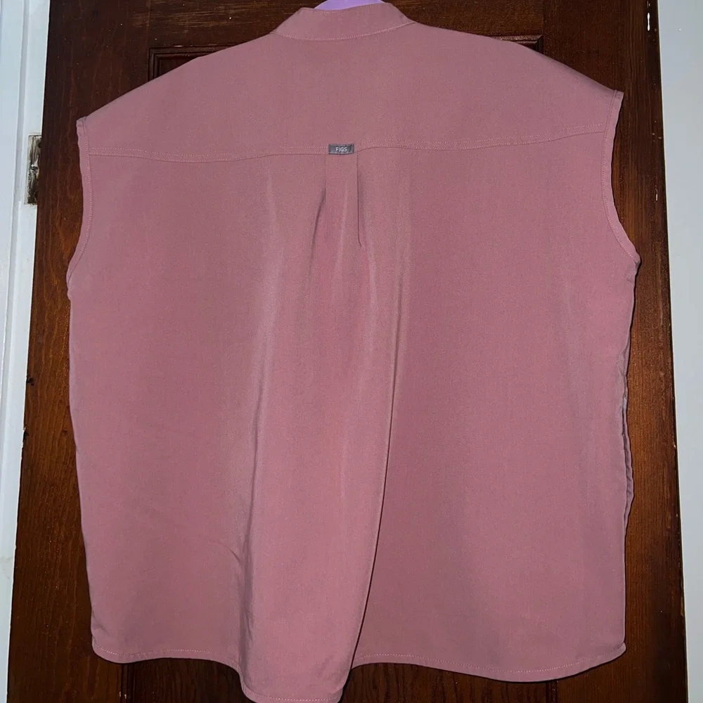 FIGS Rafaela Top - Picture 3 of 3